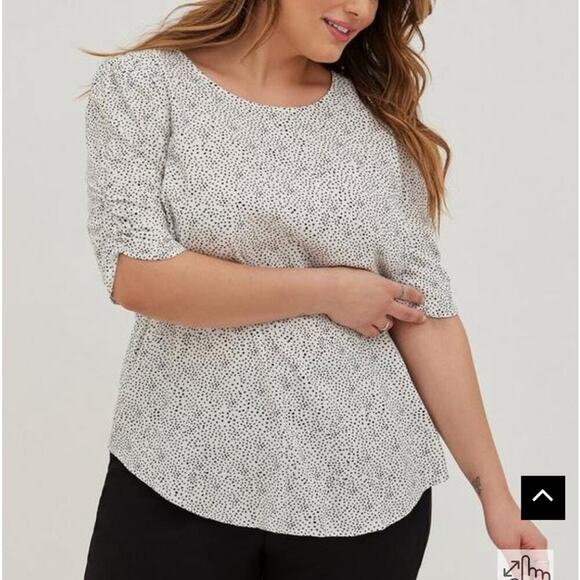 Torrid White & Black Print Crepe Ruched Half Sleeve Blouse Size 4X - Picture 1 of 11